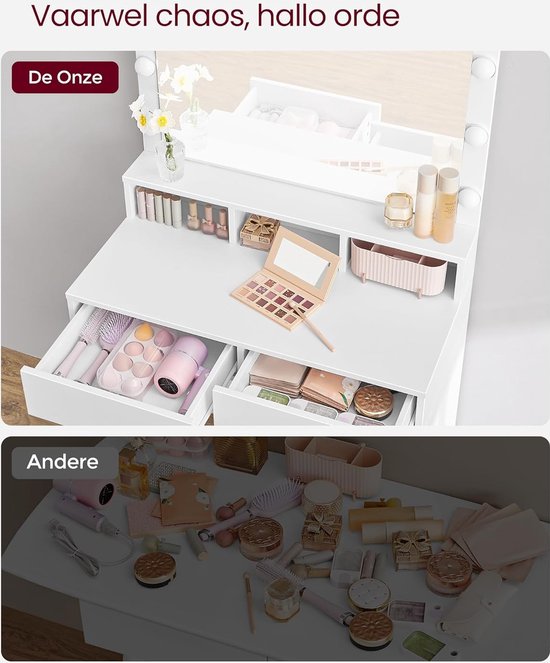 Kaptafel met spiegel en LED lampen, gevuld met make-up en accessoires.