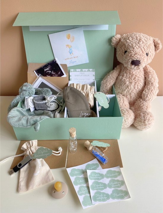 Gepersonaliseerde My Baby Memory Box groen | 30-delig Baby Herinneringen Doos | Kraamcadeau met naam | Baby Geschenkset | Persoonlijk cadeau baby — afbeelding 2