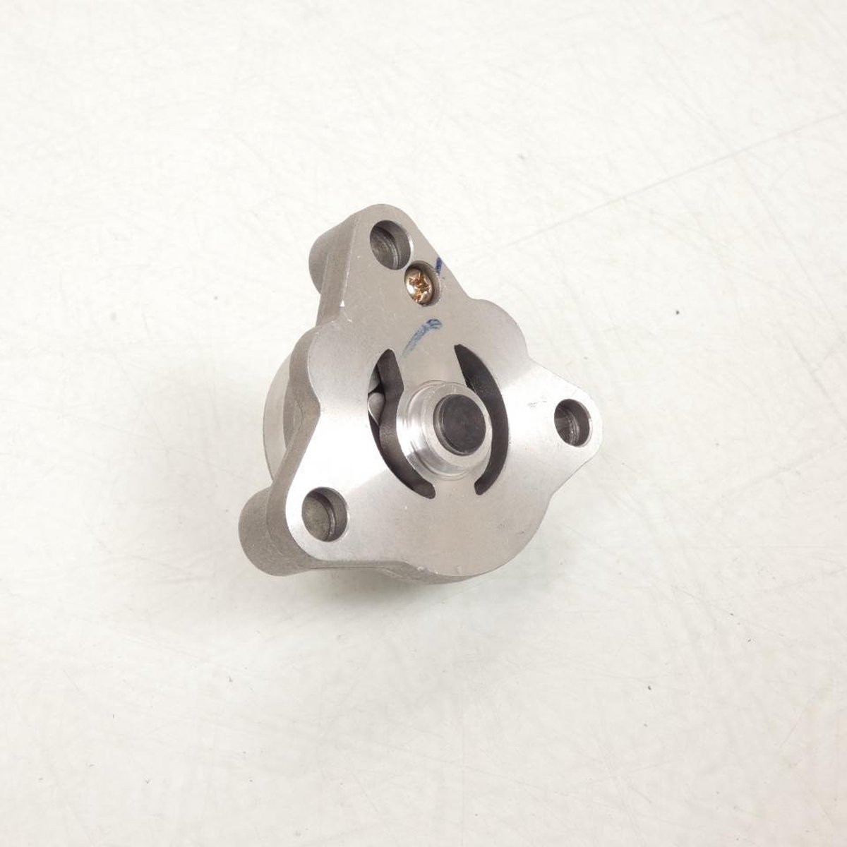 Pompe à huile origine pour moto Hyosung 125 RT D 16400-42A01 84010BI10398 Neuf