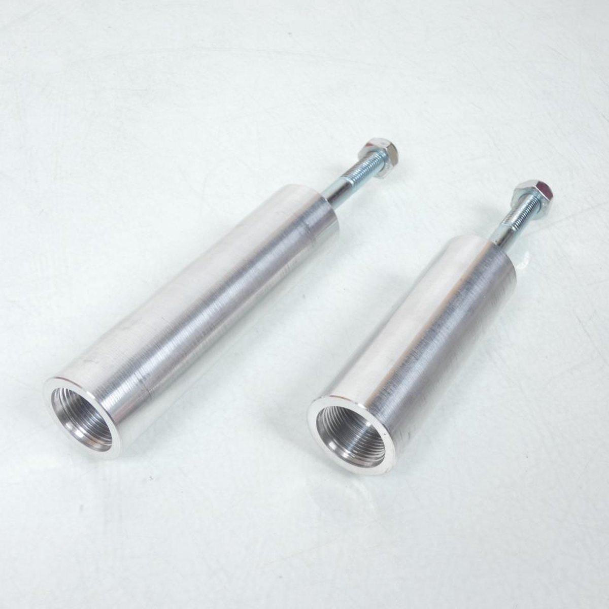 Kit de fixation tampon pare carter BIHR pour moto Triumph 900 Speed triple T509 Noir