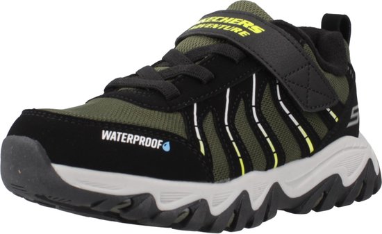 Zwarte Skechers sneaker met olijfgroen mesh, 'Waterproof' op de neus en gele strepen.