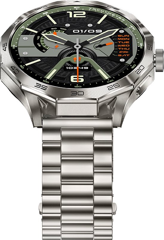 Zilveren smartwatch met metalen bandje, display toont dag, datum, tijd en stappenteller, met groene accenten.
