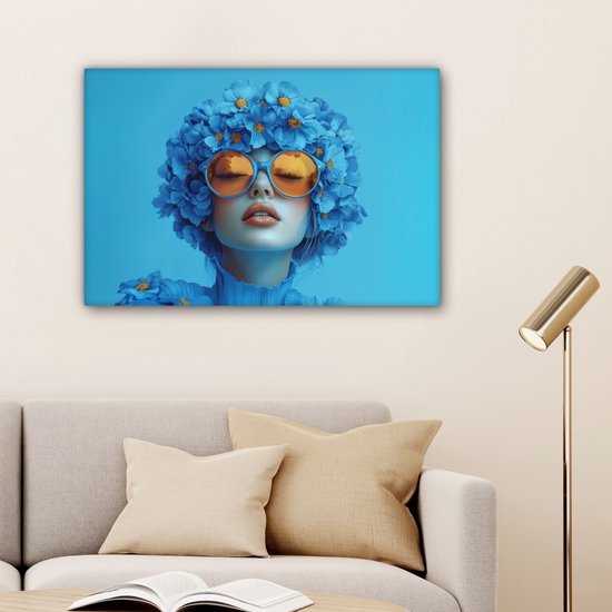 Canvas schilderij 90x60 cm - Wanddecoratie Vrouw - Bloem - Blauw - Modern - Bril - Portret - Muurdecoratie woonkamer - Slaapkamer decoratie - Kamer accessoires - Schilderijen op canvas