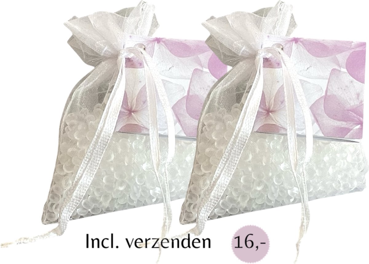 Geurparels 2x 'Boles d'olor White Musk' - Inclusief verzenden - Geurkorrels - Geurzakje - Geurbuiltjes - Geurbuiltje - Geurverfrisser - Luchtverfrisser - Verfrisser - Parfum - Frisse geur - Hanger - Kledingkast - Kleding - Kast - Wit