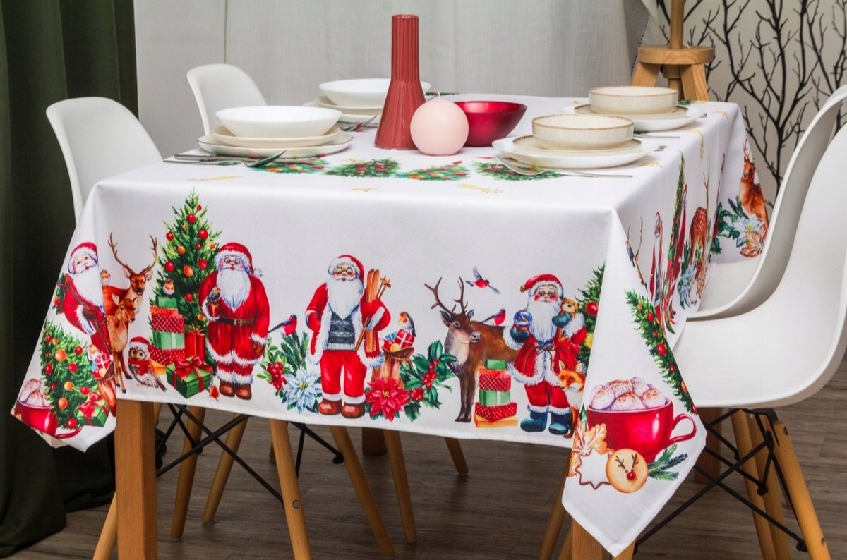 kerst tafelkleed 140x220 cm, Kerst decoratie - Tafel - Eettafel - Rechthoekig - Christmas - Tafellaken - Kerstdiner - kerst accessoires - Kerstcadeau - kerst actie fijne kerst - kerst patroon - kerstavond - fijne kerstdagen - kerstman - sinterklaas