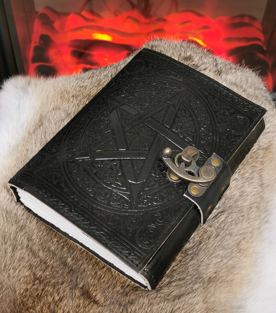 Something Different - Pentagram Leather Notitieboek - Zwart