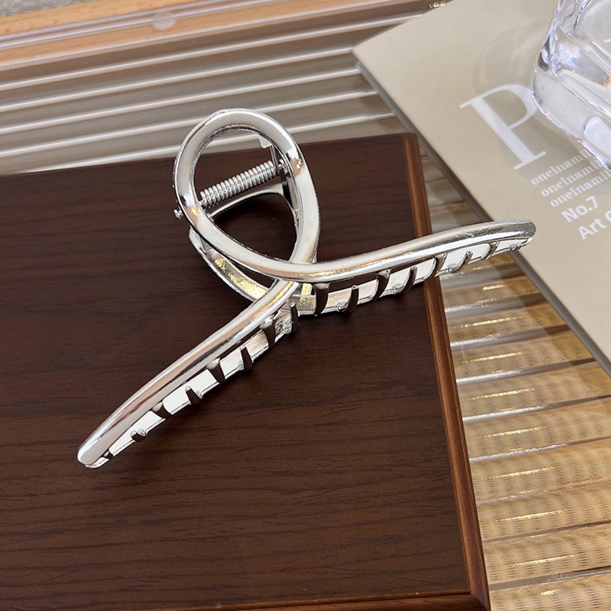 Minimalistische Grote Haarclips van Metaal met Lijnvorm-Gebogen Lijn-Zilver