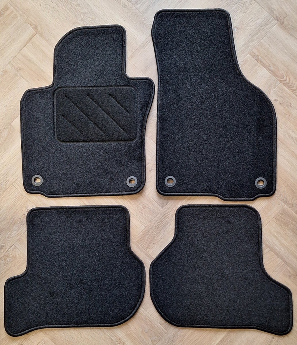 Automatten op maat Geschikt voor Volkswagen Golf 5 2003-2007 Ovale bevestiging Automat Vw Golf 5