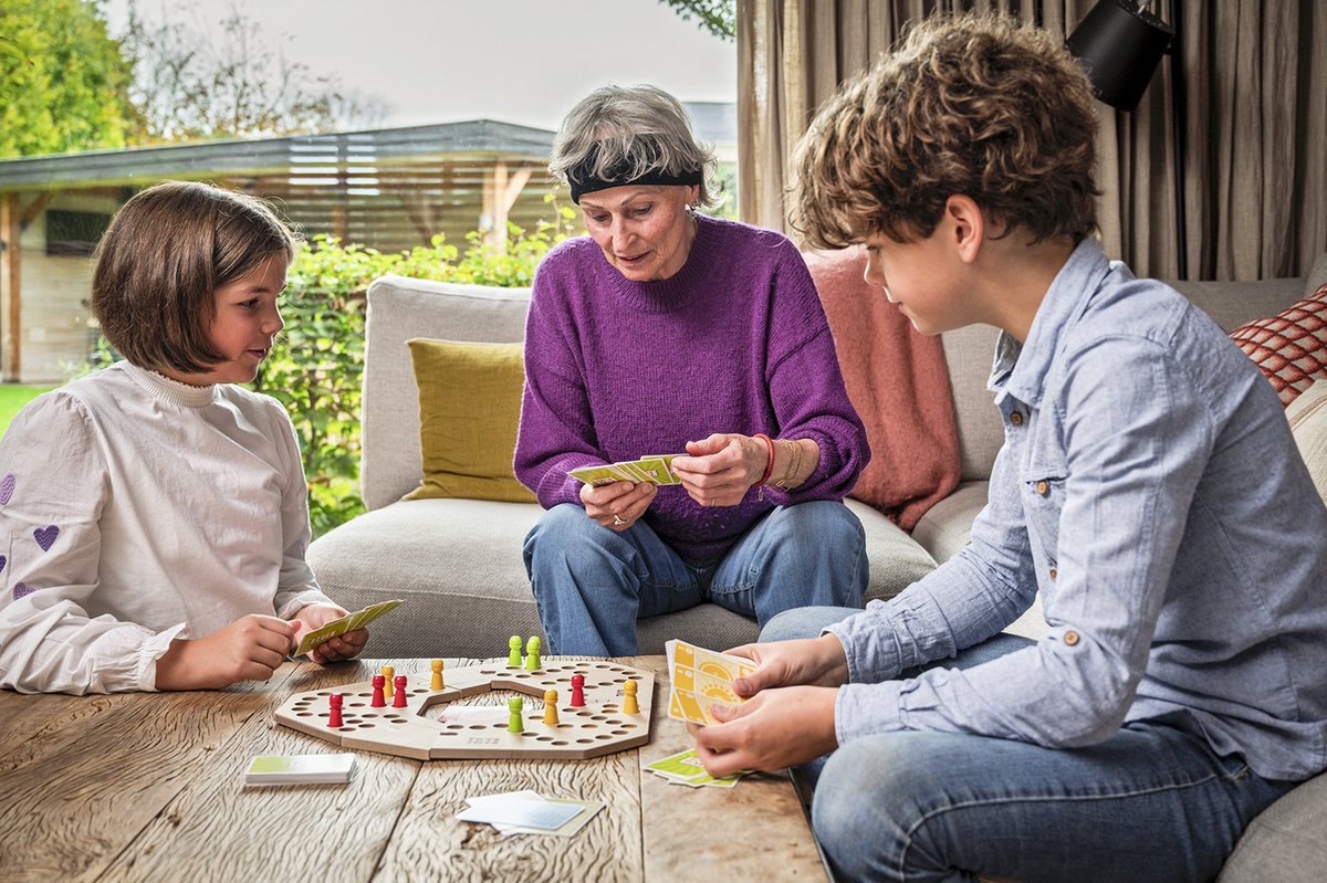 ThysToys Keezen Bordspel Connect Deluxe - Houten Keezenspel voor 3-6 spelers — afbeelding 5