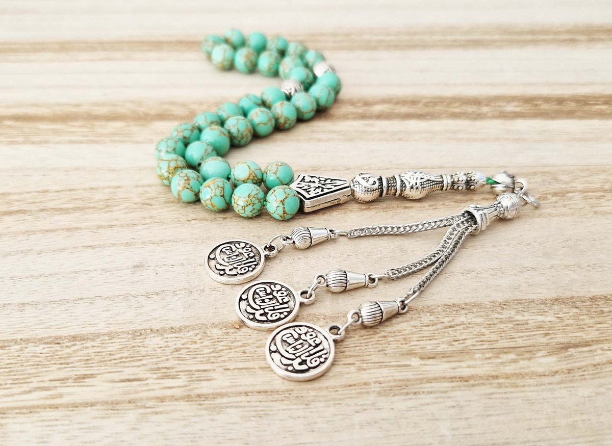 Handgemaakte tesbih "tasbih" natuursteen "Groen howliet gesponnen goud" - Aantal kralen 33 - Diameter kralen 8 MM - met metaal tassel "model 6" - Een mooi cadeau-idee