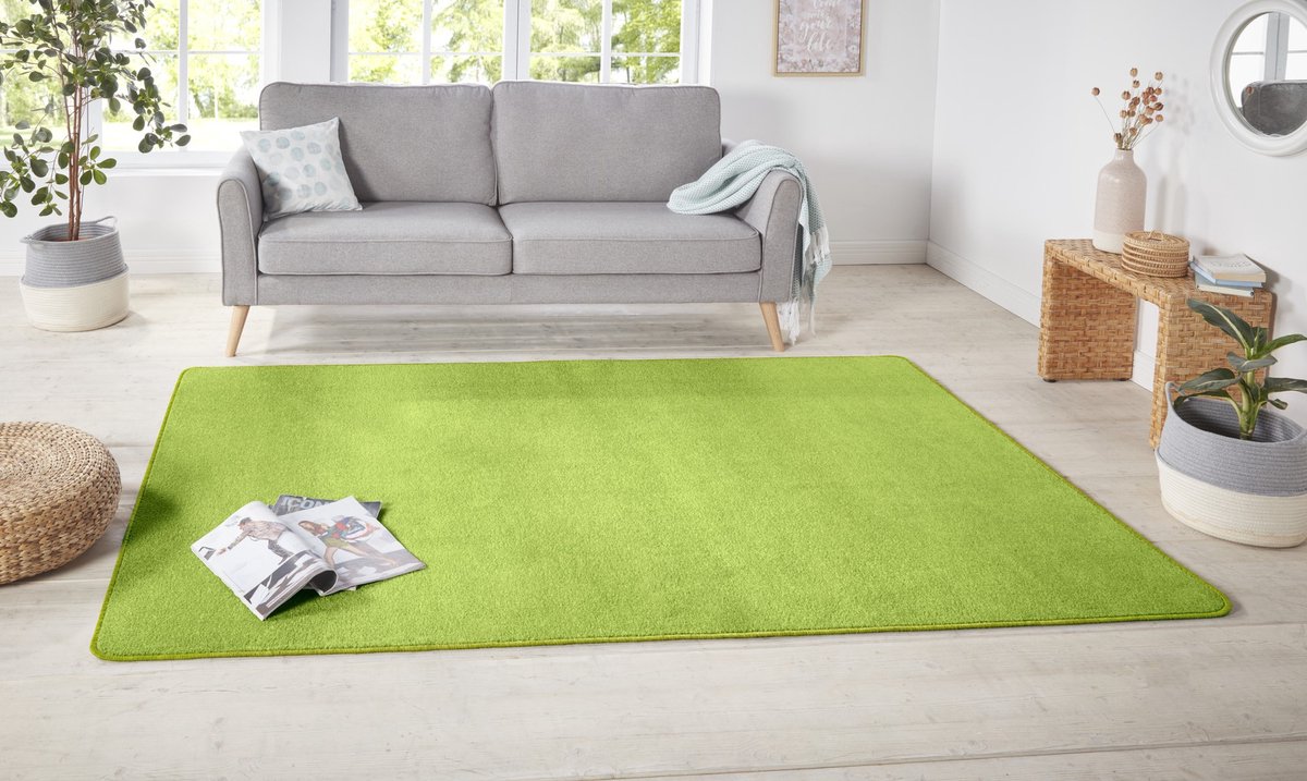 flycarpets Laagpolig Effen Uni Vloerkleed - Nasty - Groen 200x300 cm