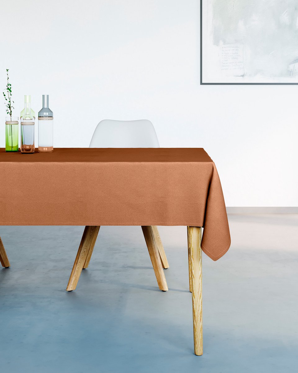 Mistral Home - TAFELKLEED - waterafstotend - 150 x 250 cm - effen kleur - roest
