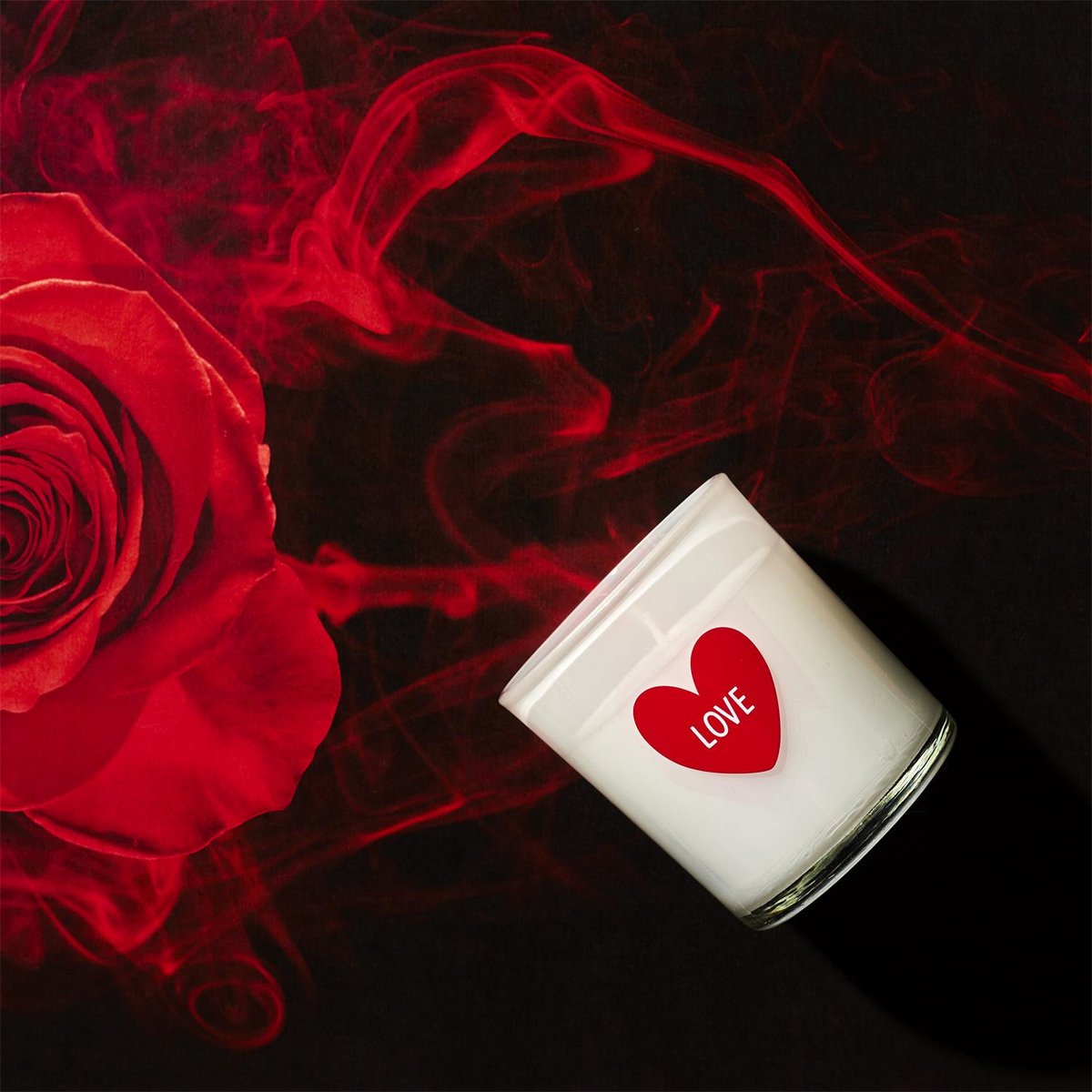 Romantische Geurkaars met Verrassingssieraad - ø 7 x 8 cm - Luxe Geschenkset - Magnolia Geur - Romantisch Cadeau voor Speciale Momenten - Rood
