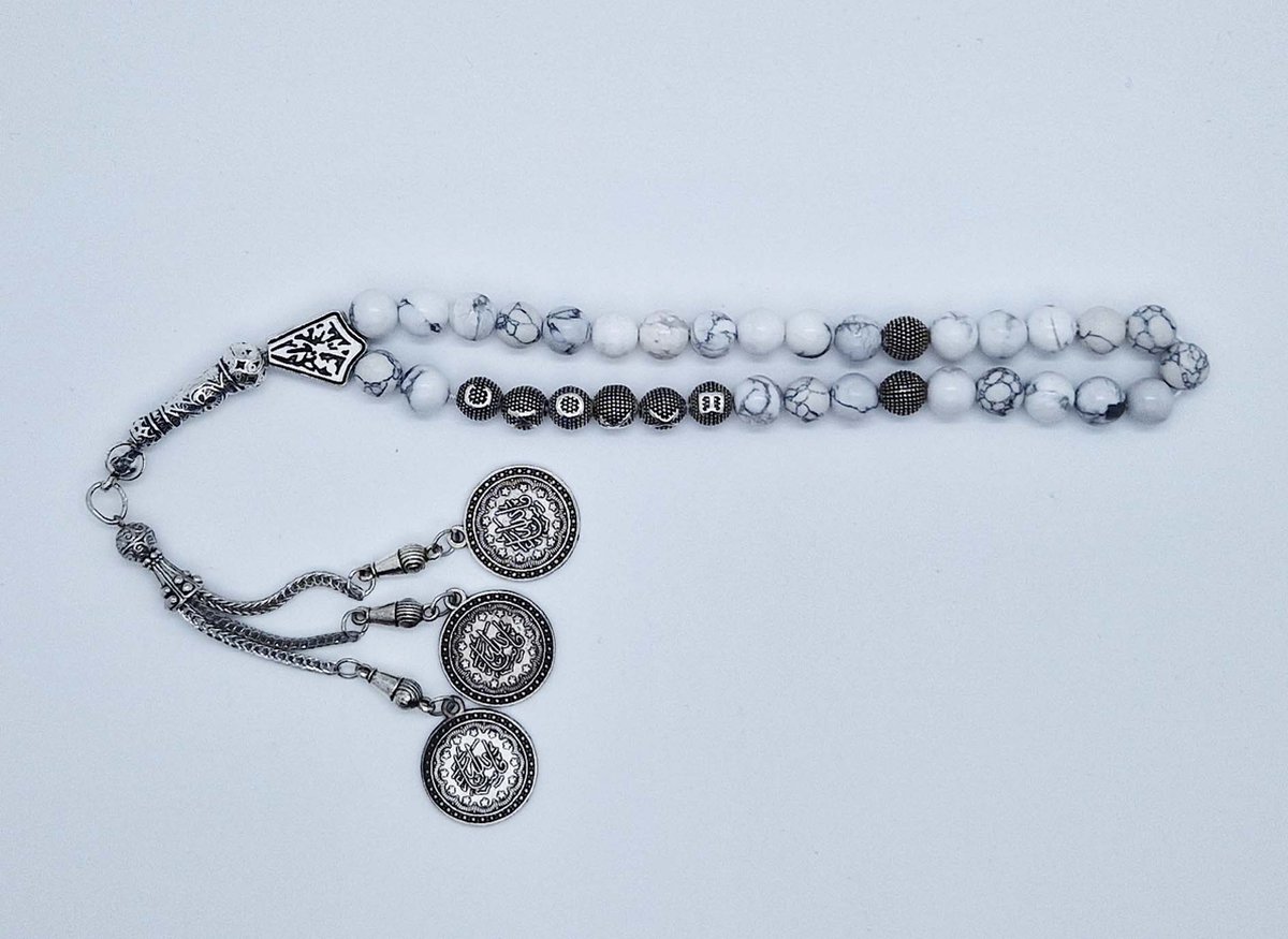 Handgemaakte naam tasbih 33 Kralen Natuursteen “Howlite Wit” - met metaal tassel “Masha' allah"- Met je naam of de naam van uw geliefde- 8 mm diameter van de korrel