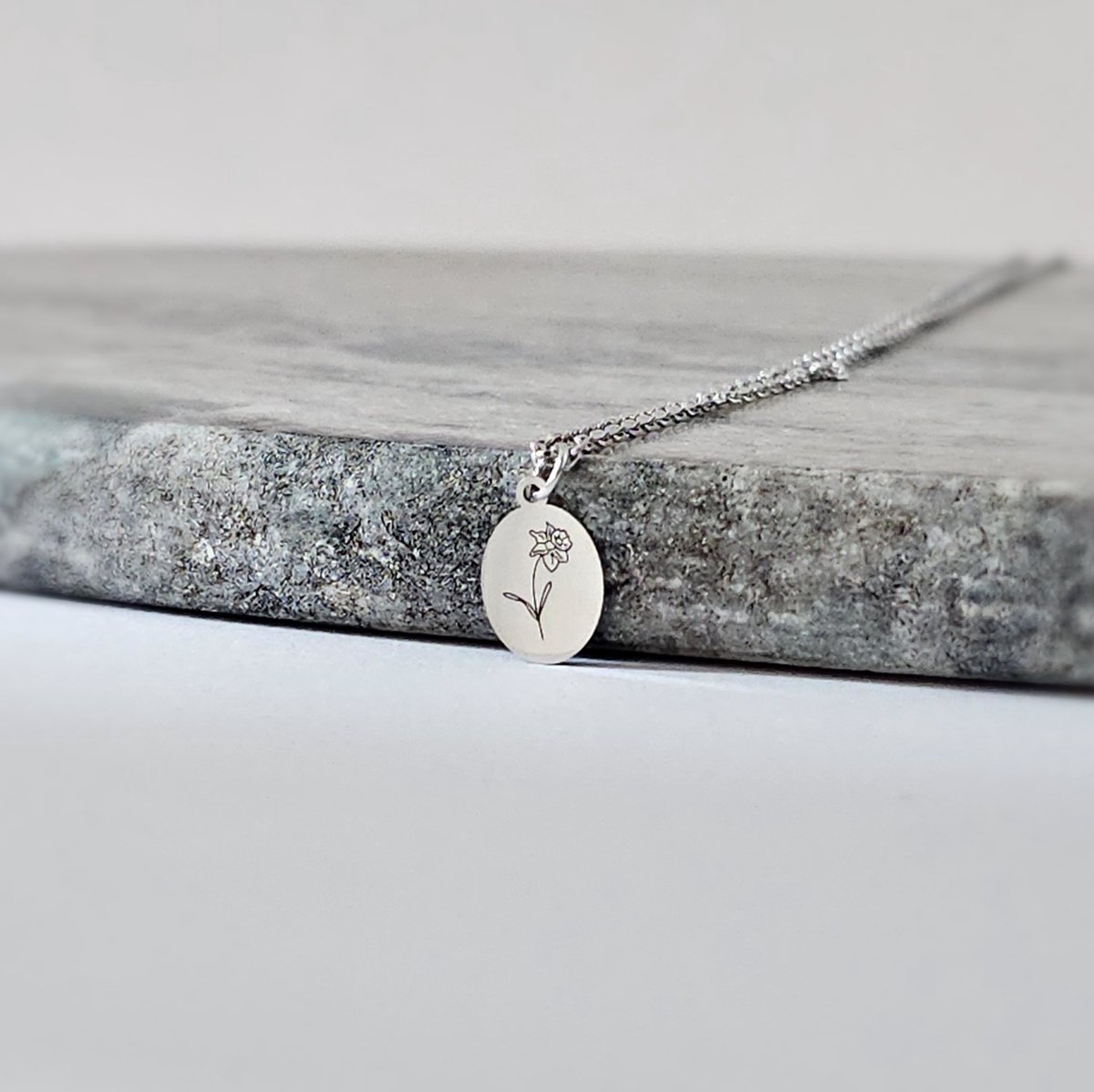 Ellen Life Jewelry | Maart Geboortebloem Kettingen - Zilver Gepersonaliseerd Keeting - Verjaardag Cadeau Vriendin & Vrouw - Geboortemaand Ketting met Hanger - Handgemaakte Sieraden