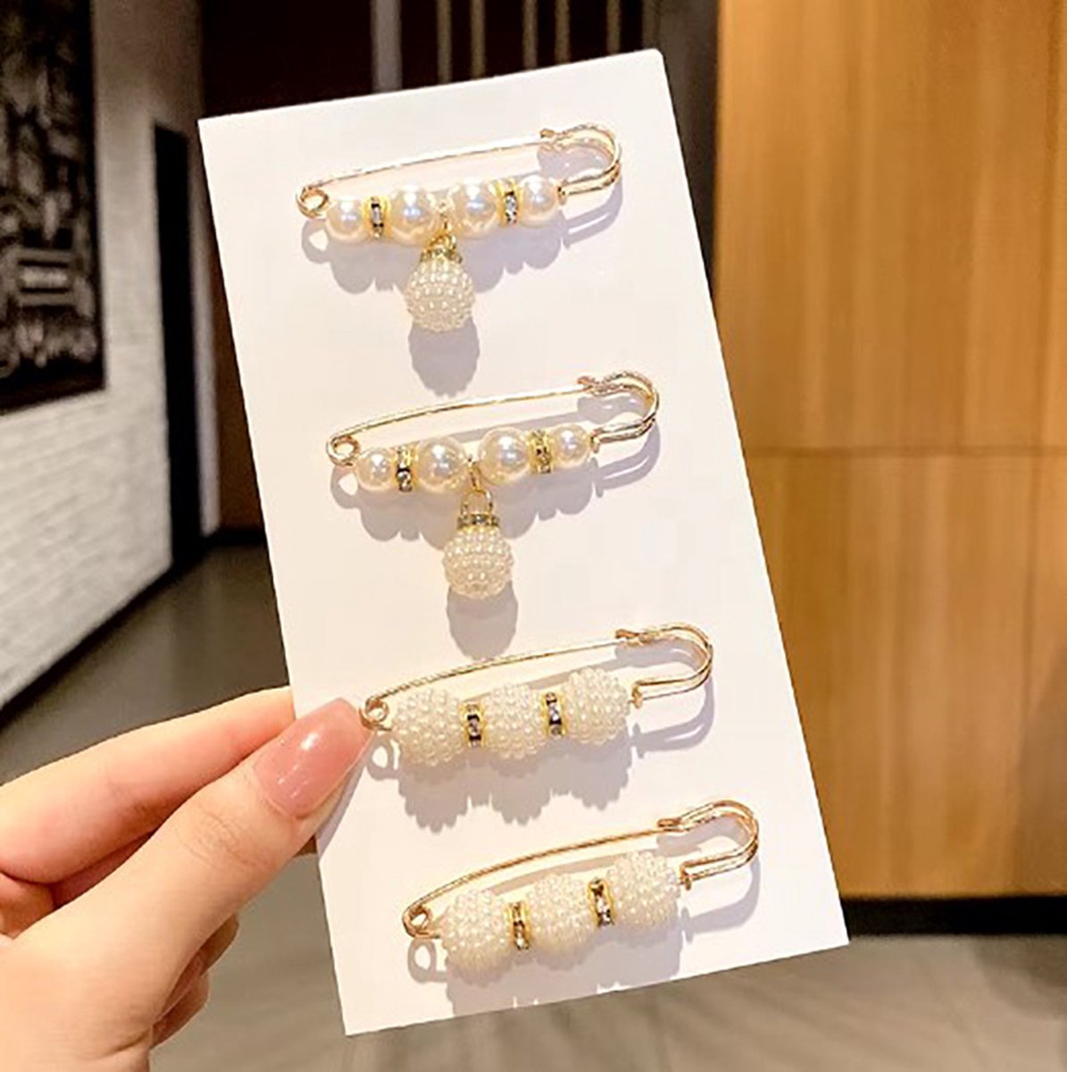Actie4you® - Sierspeld - Sjaalspeld - Vestsluiting - Vestspeld - Parels & Strass - 57mm – Zilverkleurig – 4 Stuks Combi