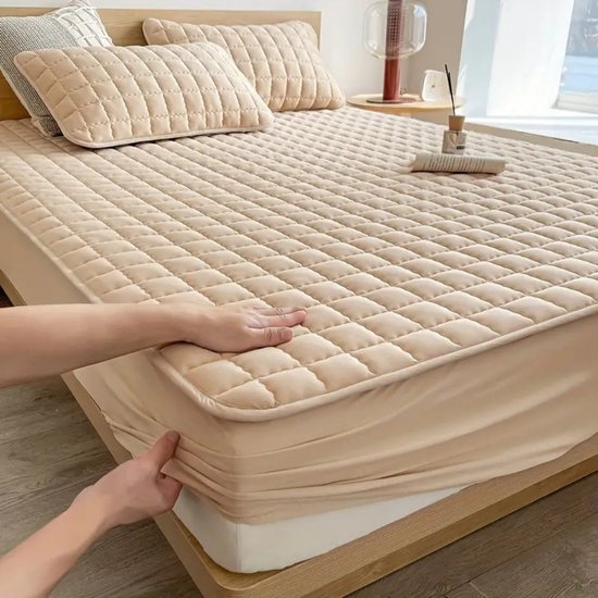 Hoeslaken housse imperméable Livano - Beddengoed - Drap-housse - Lit - Rouge 90x200