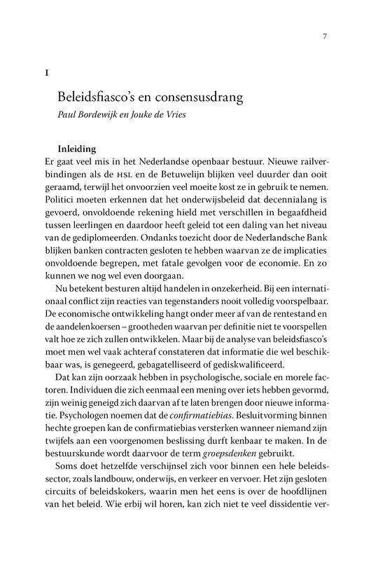 Pagina 7 van een boek met tekst. Titel bovenaan: 'BELEIDSFIASCO'S EN CONSENSUSDRANG'.