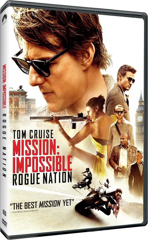 Tom Cruise in zonnebril, met een vuurwapen en anderen in actie, dvd-hoes voor Mission: Impossible - Rogue Nation. De hoes bevat de tekst '"THE BEST MISSION YET" - Scott Mantz, Access Hollywood'.