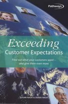 Boek cover Exceeding Customer Expectations van Susan Nash