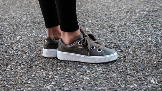 womens wide dress flats
