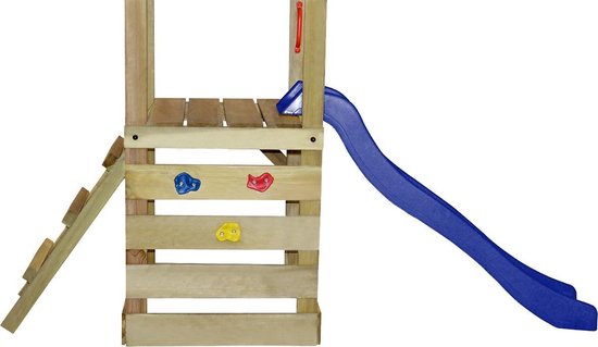 Houten speelhuis met ladder en glijbaan