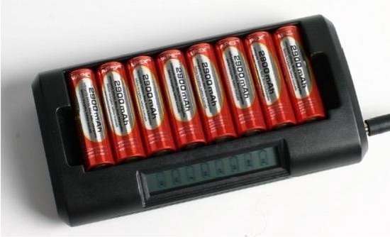 Plicht Observeer tieners Vapex 8 kanaals batterijoplader voor 8 AA en/of AAA batterijen | bol.com