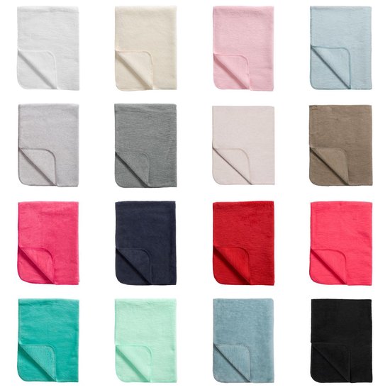 Overzicht van zestien zachte wiegdekens in diverse kleuren, elk met een omgeslagen hoek.