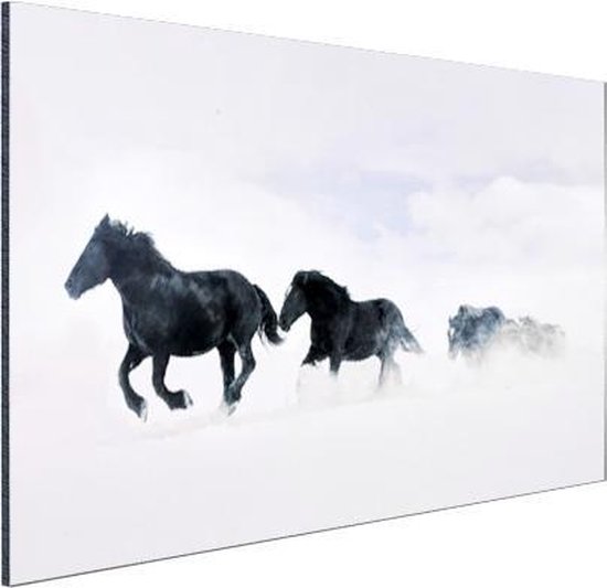 Wanddecoratie Metaal - Aluminium Schilderij Industrieel - Zwart paard in de sneeuw - 120x80 cm - Dibond - Foto op aluminium - Industriële muurdecoratie - Voor de woonkamer/slaapkamer