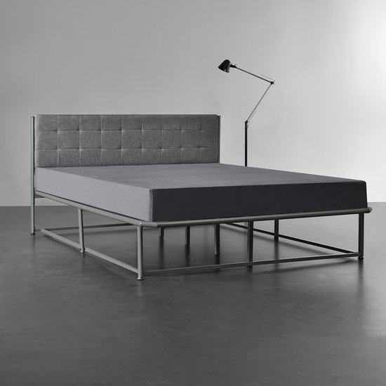 oor stad Bloesem Luxe Metalen - frame bed met lattenbodem - 140x200 - grijs | bol.com