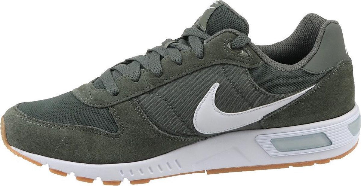 Groene NIKE Sneakers NIKE NIGHTGAZER | Omoda