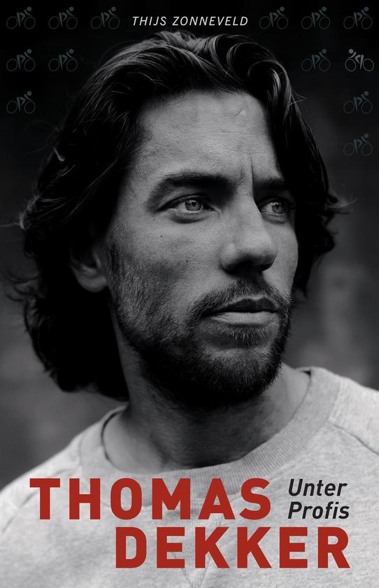 Portret van Thomas Dekker, een man met donker haar en baard, kijkt naar rechts. De tekst 'THOMAS DEKKER' staat op de voorgrond.