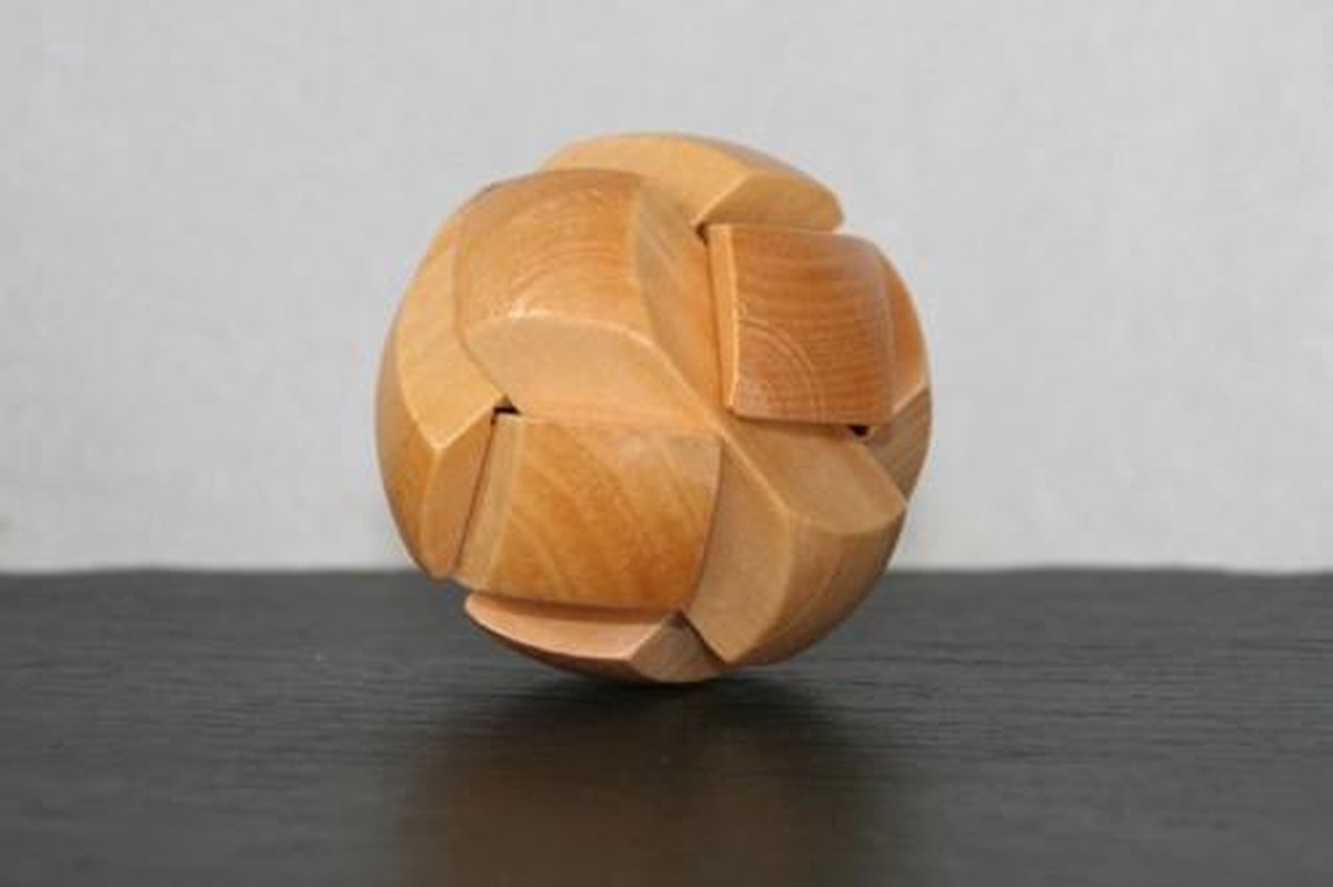 bol.com | Houten puzzelbal 6,5 cm doorsnede