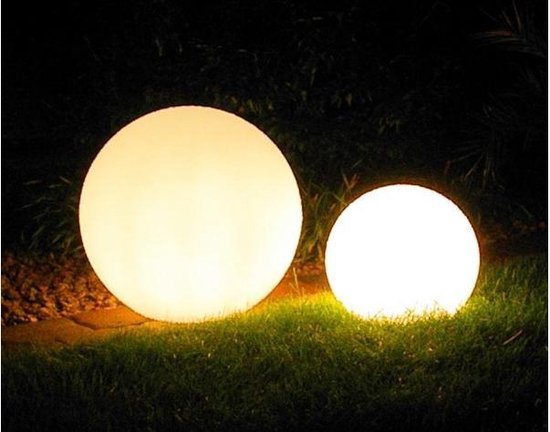 Verovering Vervelen Hick LED verlichte Bol lamp voor tuin of interieur 30cm | bol.com