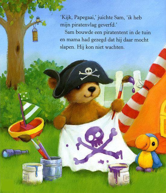 Een teddybeer met piratenhoed schildert een piratenvlag. Naast hem staat een gele papegaai en potten verf.