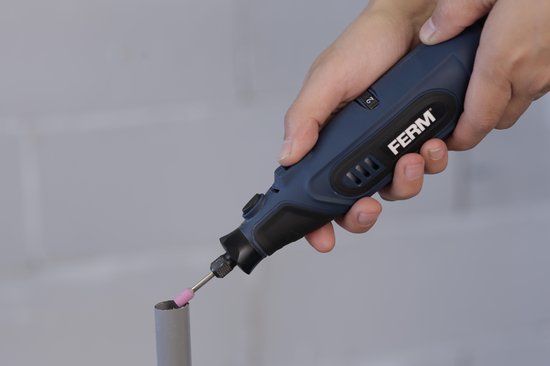 Ferm Li-Ion Multitool- Multifunctioneel gereedschap - Oscillatiegereedschap - 12V/1,5Ah - Met 8 accessoires - Variabele toerentalregeling - Stevige opbergkoffer