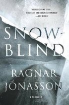 Boek cover Snowblind van Ragnar Jonasson (Paperback)