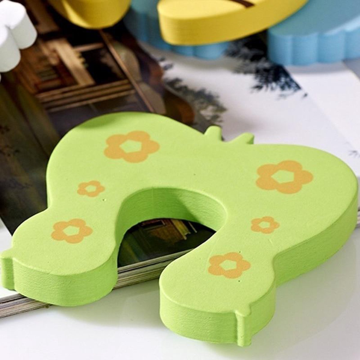 Nikou 2 Stuks Vingerbescherming - Baby Proofing Kinderveiligheid Schuim Deurstopper - Vingerklemscharnier Beschermfolie voor Kinderen