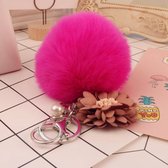 Sleutelhanger Bloem parel donker roze pluch