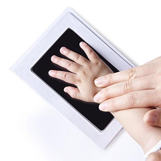 2 Stuks Baby handafdruk en voetafdruk fotokaartje - Baby cadeau - Gipsafdruk alternatief! - Eenvoudig schoonmaken - Rode inkt van LunelXL — afbeelding 3