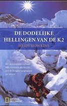 Boek 'De dodelijke hellingen van de K2' met een klimmer in oranje kleding op een besneeuwde berg.