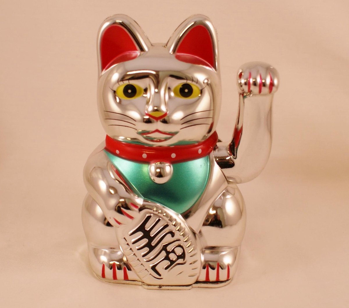 Geluksbrenger ! Zwaaiende kat- Japanse gelukskat-Het geluks katje Geluksbrenger ! Zwaaiende kat- Japanse gelukskat-Het geluks katje