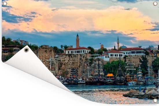 Le port de la ville d'Antalya à un coucher de soleil coloré en Turquie Affiche de jardin 180x120 cm - Toile de jardin / Toile d'extérieur / Peintures d'extérieur (décoration de jardin) XXL / Groot format!