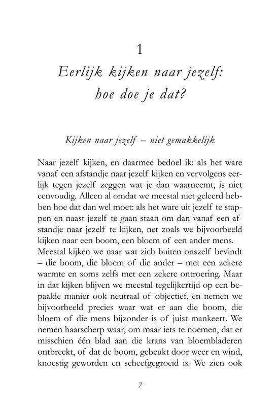 Boekpagina met als titel 'Eerlijk kijken naar jezelf - niet gemakkelijker'.
