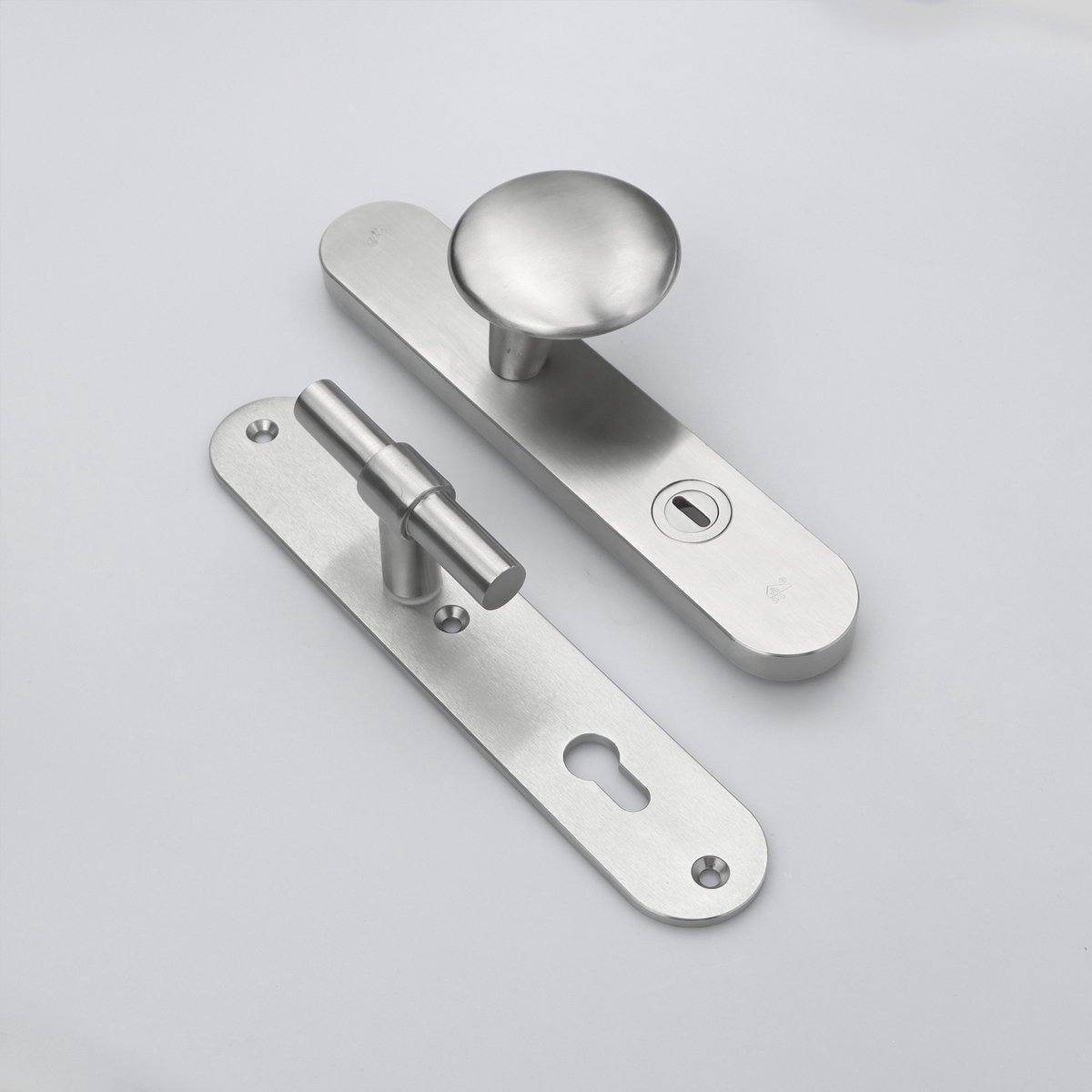 MASSIEF RVS Tzunali Deurbeslag. Model MINHO SKG*** BREED T=15/5 VKTB (kerntrek) PC92 BUITEN KNOP GUARDA; BINNEN KRUK AMSTERDAM