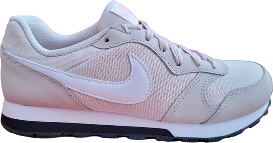 Nike - MD Runner 2 GS - Maat 38 - Beige