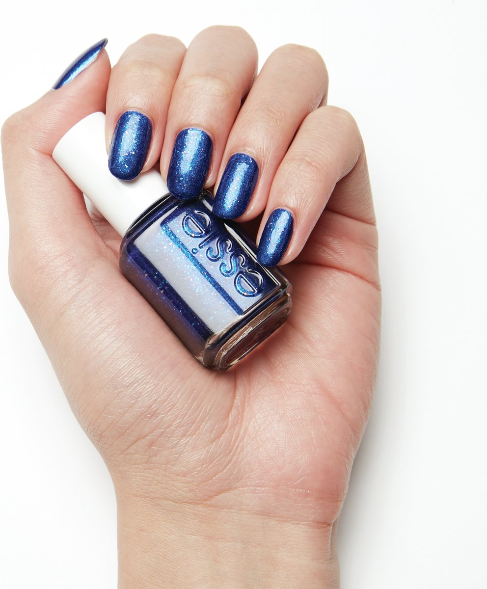 Essie Winter Collection Nagellak – 670 Tied and Blue - Blauwe Glitter Nagellak