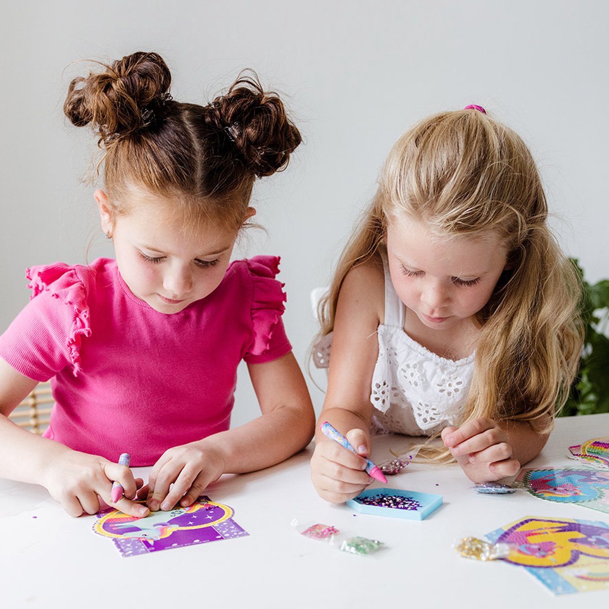 Totum Unicorn knutselkoffer 2-in-1 knutselset armbandjes maken en diamond painting - creatief speelgoed meisjes vanaf 5 jaar cadeau tip knutselen sieradenpakket — afbeelding 15