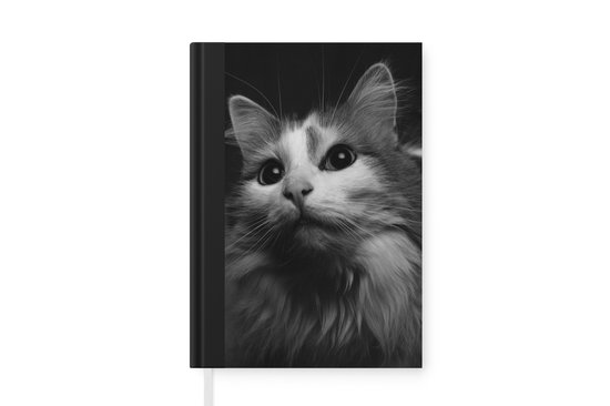Notitieboek - Schrijfboek - Dierenprofiel kat in zwart-wit - Notitieboekje klein - A5 formaat - Schrijfblok