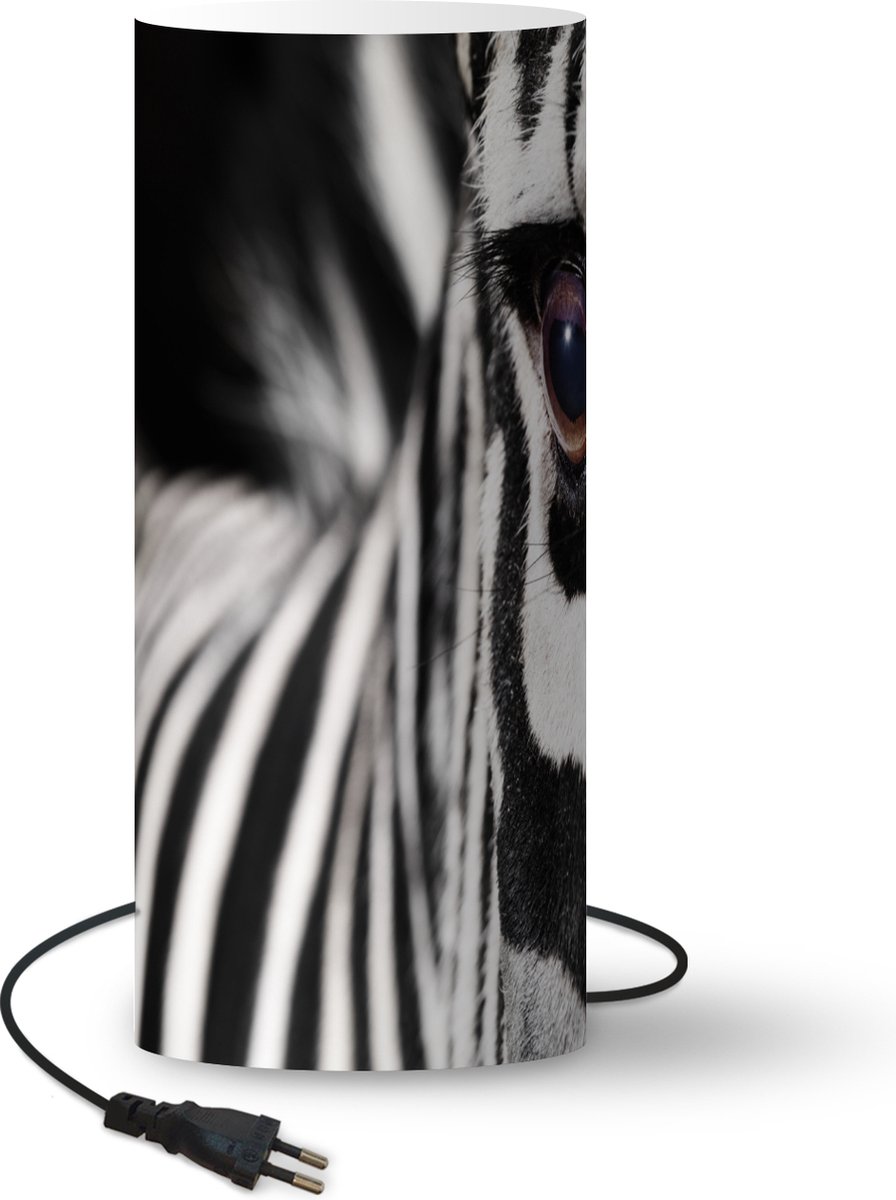 Lamp - Nachtlampje - Tafellamp slaapkamer - Close-up van het oog van een zebra - 70 cm hoog - Ø29.6 cm - Inclusief LED lamp